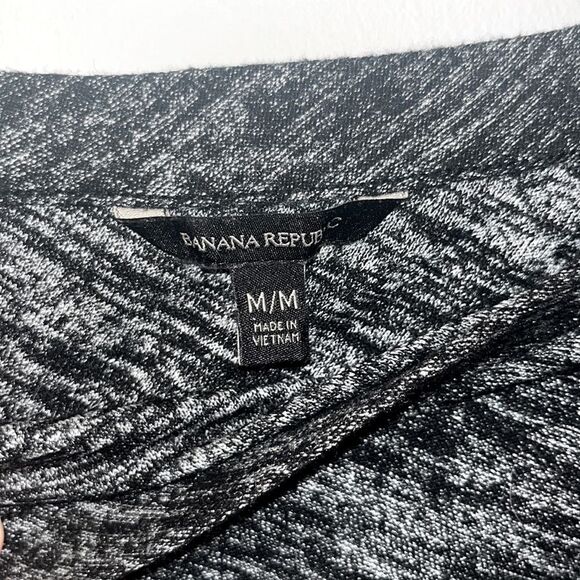 Banana Republic jersey skirt - Picture 2 of 4